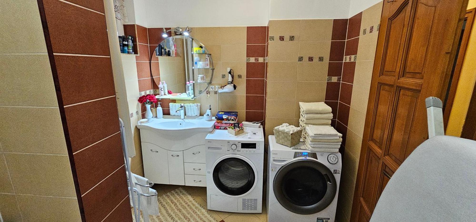 Anna Gyoengye Apartman Debrecen Exterior foto